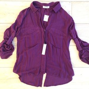 Bella Dahl plum split back top, size small.